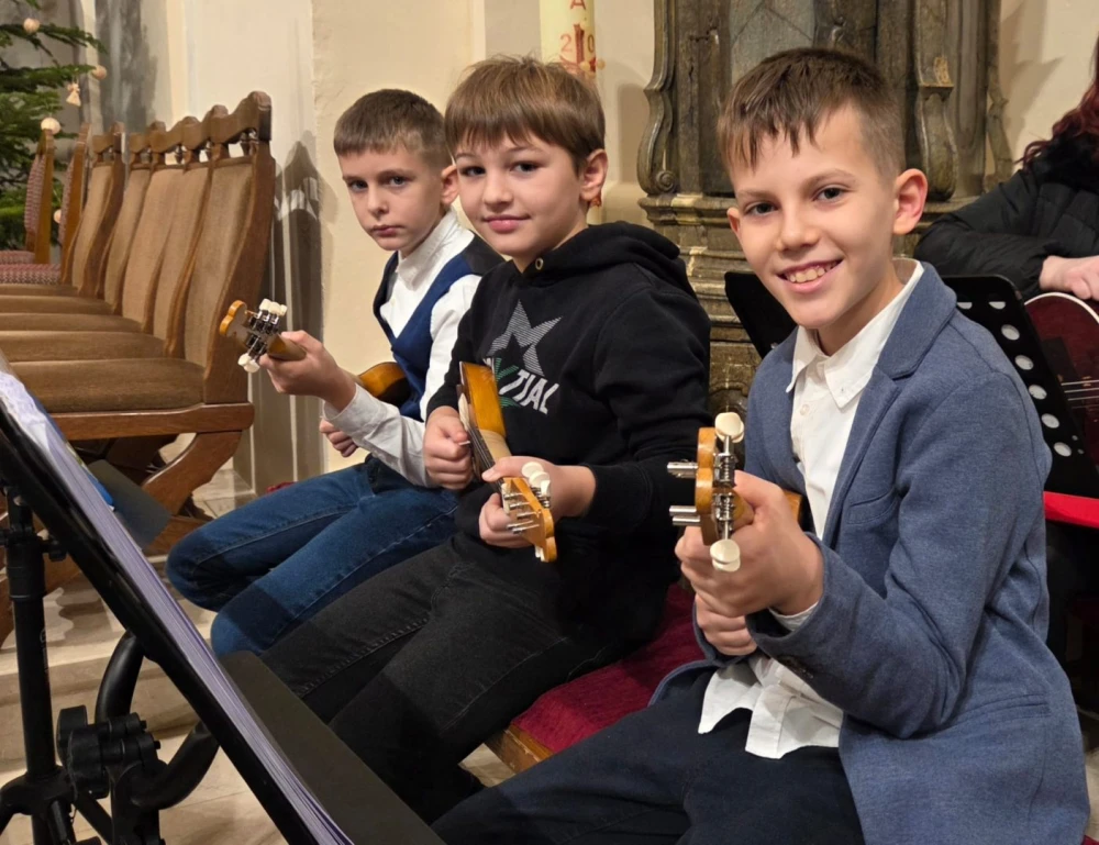 Kutjevački tamburaši obogatili božićna misna slavlja u Kutjevu i Vetovu