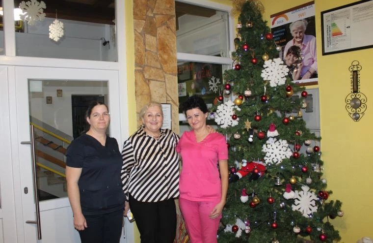 Pleternički umirovljenici posjetili Dom za starije i nemoćne „Baketarić“ u Resniku