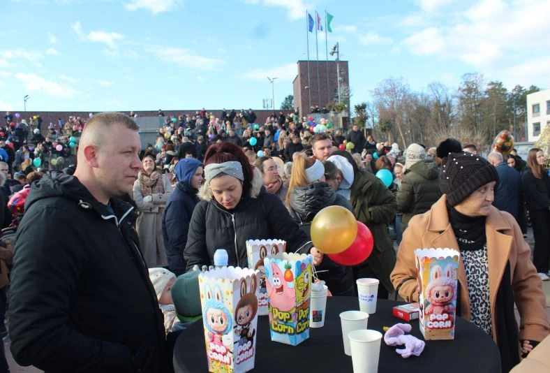 Pleternica Novu godinu dočekala u podne uz pjesmu, ples i slavonsko zajedništvo