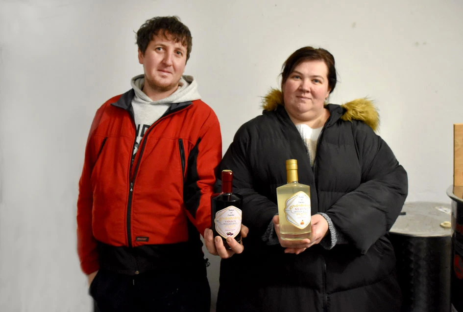 Brončani liker od bazge iz Biškupaca: OPG Štivić osvaja tržište domaćim okusima