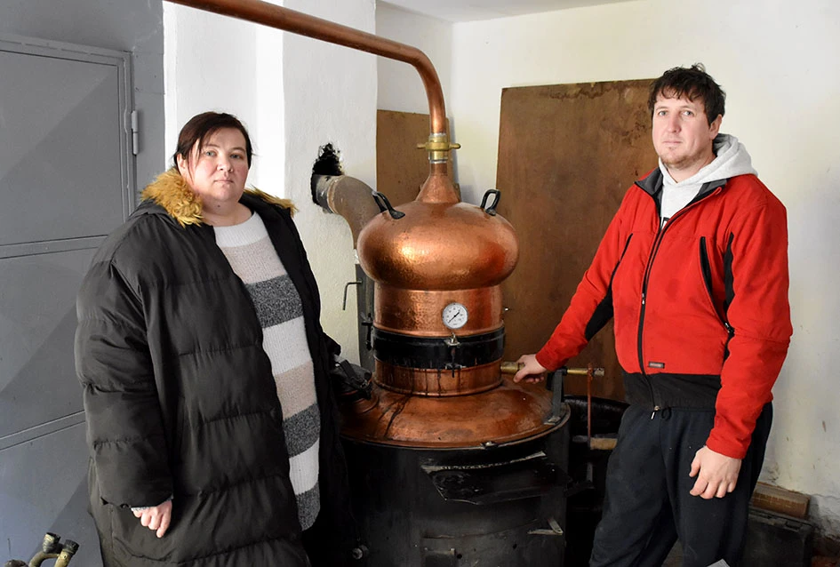 Brončani liker od bazge iz Biškupaca: OPG Štivić osvaja tržište domaćim okusima