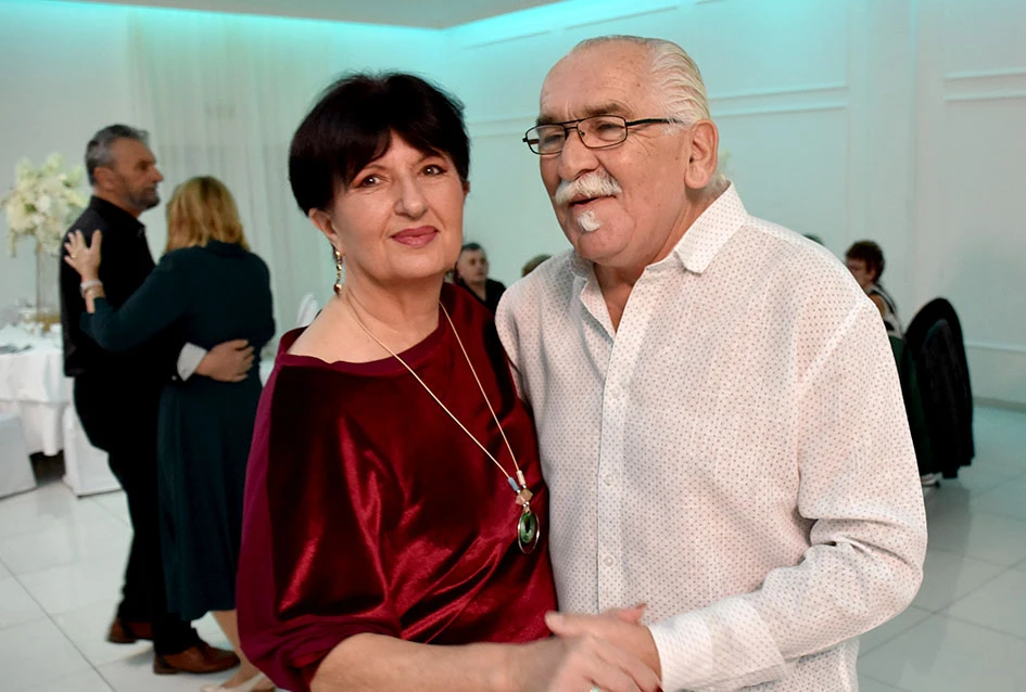 Snijeg nije zaustavio ljubitelje plesa:Stotinjak gostiju na prvoj ovogodišnjoj zabavi Marice Budimski Mace