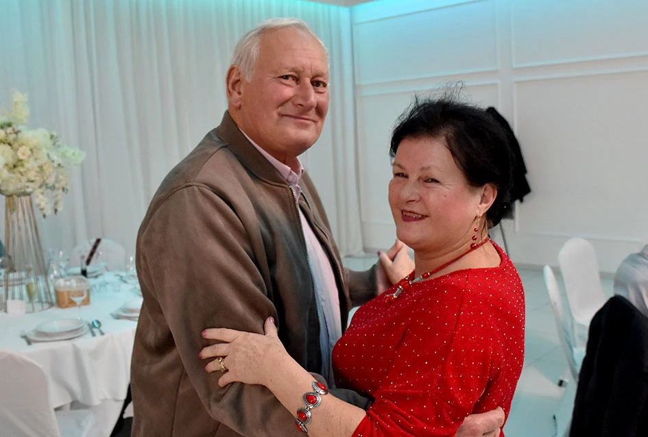 Snijeg nije zaustavio ljubitelje plesa:Stotinjak gostiju na prvoj ovogodišnjoj zabavi Marice Budimski Mace