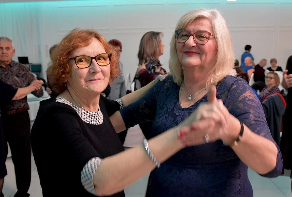 Snijeg nije zaustavio ljubitelje plesa:Stotinjak gostiju na prvoj ovogodišnjoj zabavi Marice Budimski Mace