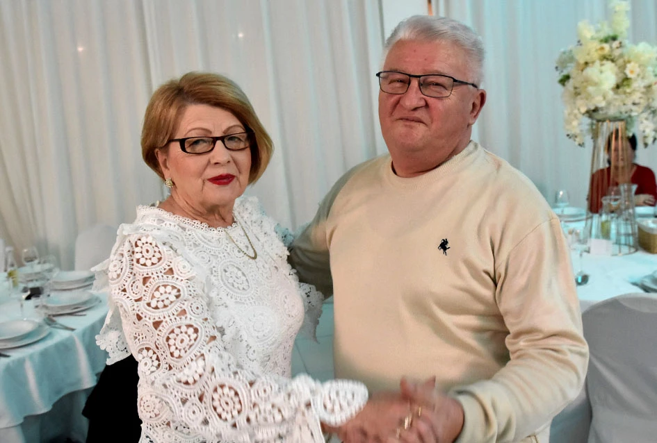 Snijeg nije zaustavio ljubitelje plesa:Stotinjak gostiju na prvoj ovogodišnjoj zabavi Marice Budimski Mace