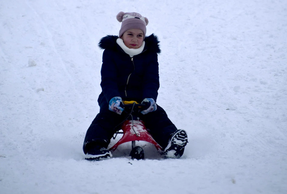 Zimske radosti na Tekiji: Padine Požeške gore preplavili sanjkaši svih uzrasta
