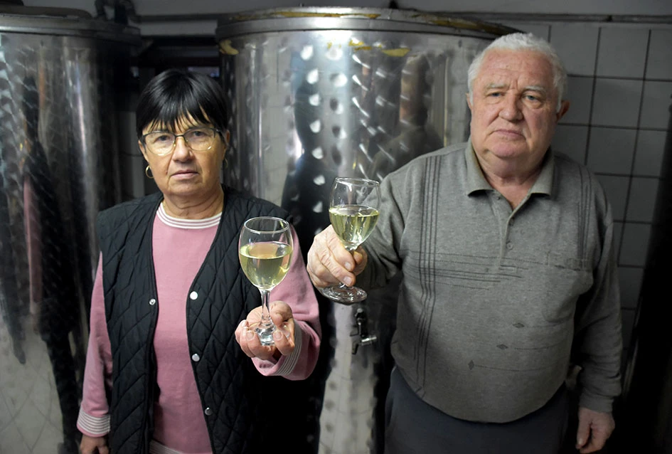 Blanka i Josip Pejnović već desetljećima vinogradare na obroncima Papuka