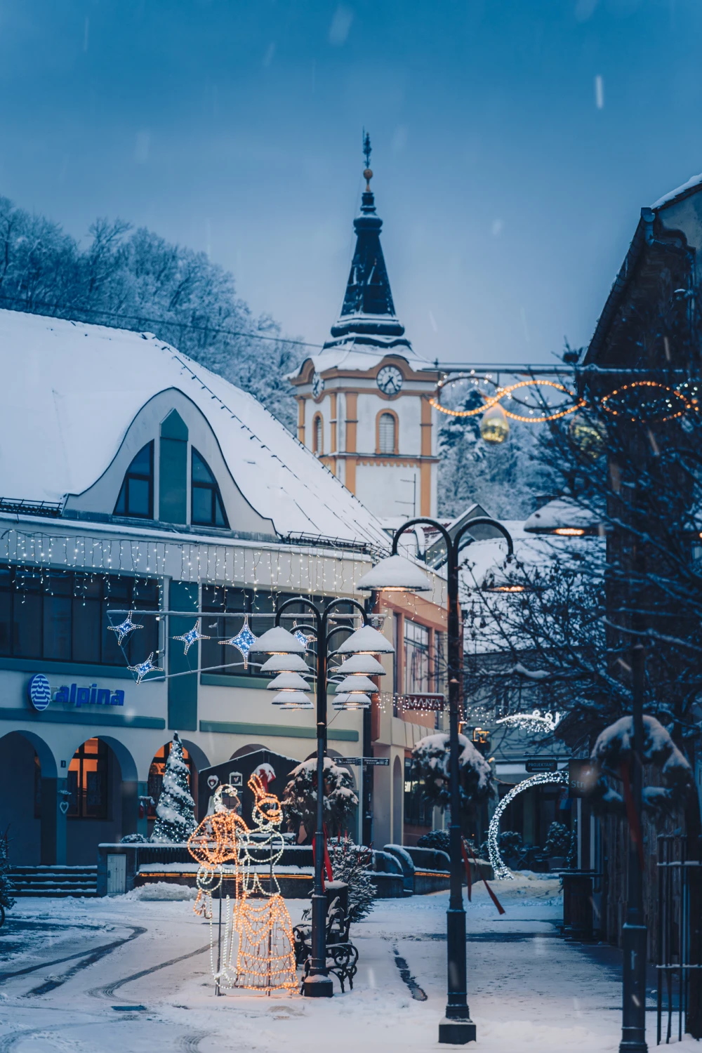 Rana zora nad Požegom kroz objektiv Denisa Treskanice