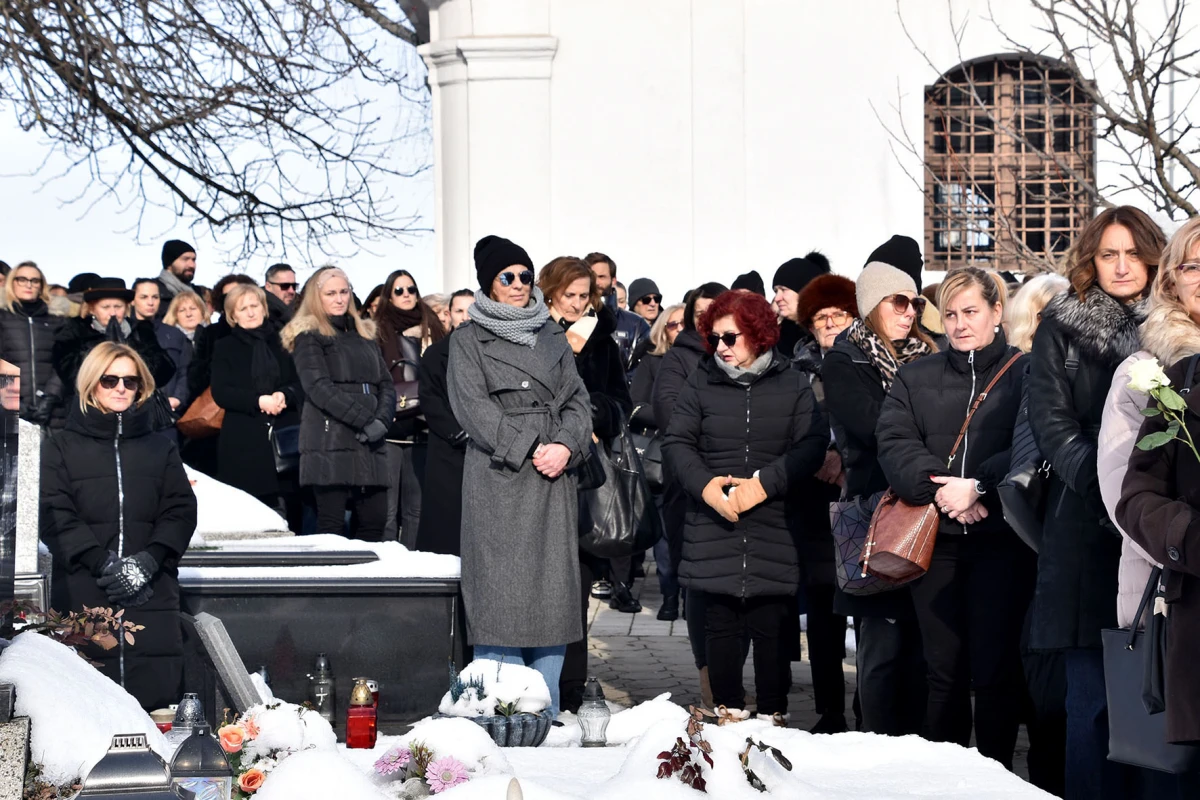 POSLJEDNJI ISPRAĆAJ: Uz vojne počasti sahranjena Mandica Rakić – Ranka