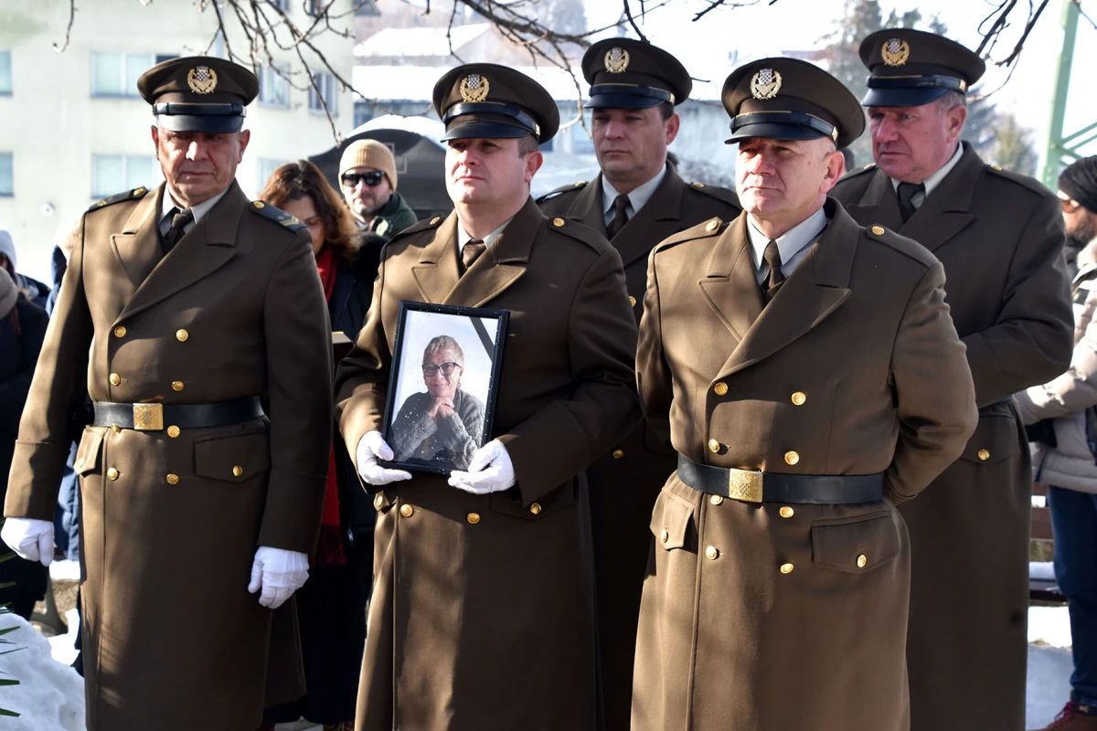 POSLJEDNJI ISPRAĆAJ: Uz vojne počasti sahranjena Mandica Rakić – Ranka