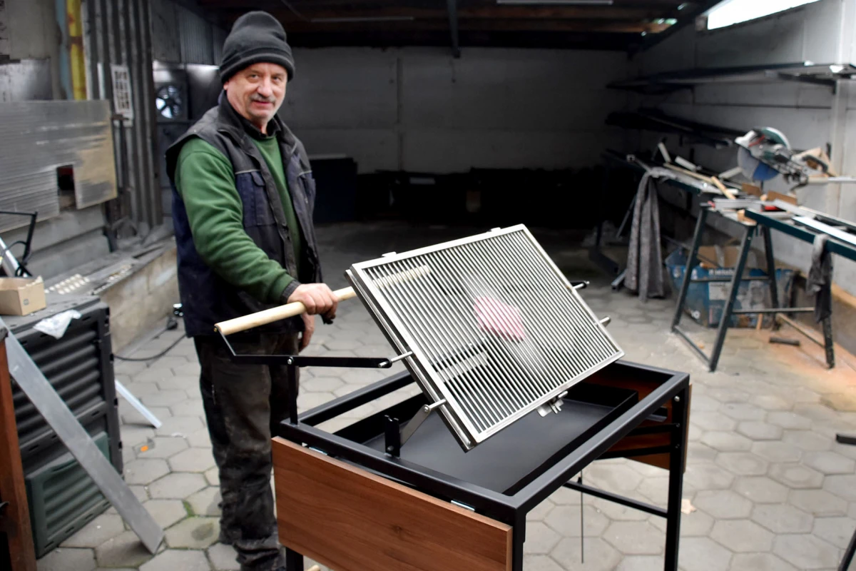 Inovacija iz Alilovaca: Drago Pavelić konstruirao okretni roštilj koji rješava najveći problem svakog majstora pečenja