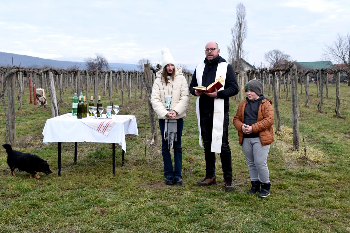 VINCEKOVO U LUKAČU: Od blagoslova na Jelkovcu do druženja kod vatrogasnog doma