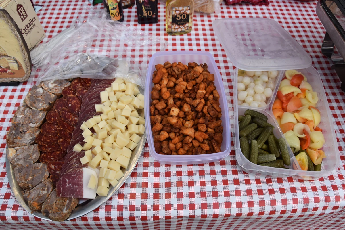 VINCEKOVO U LUKAČU: Od blagoslova na Jelkovcu do druženja kod vatrogasnog doma