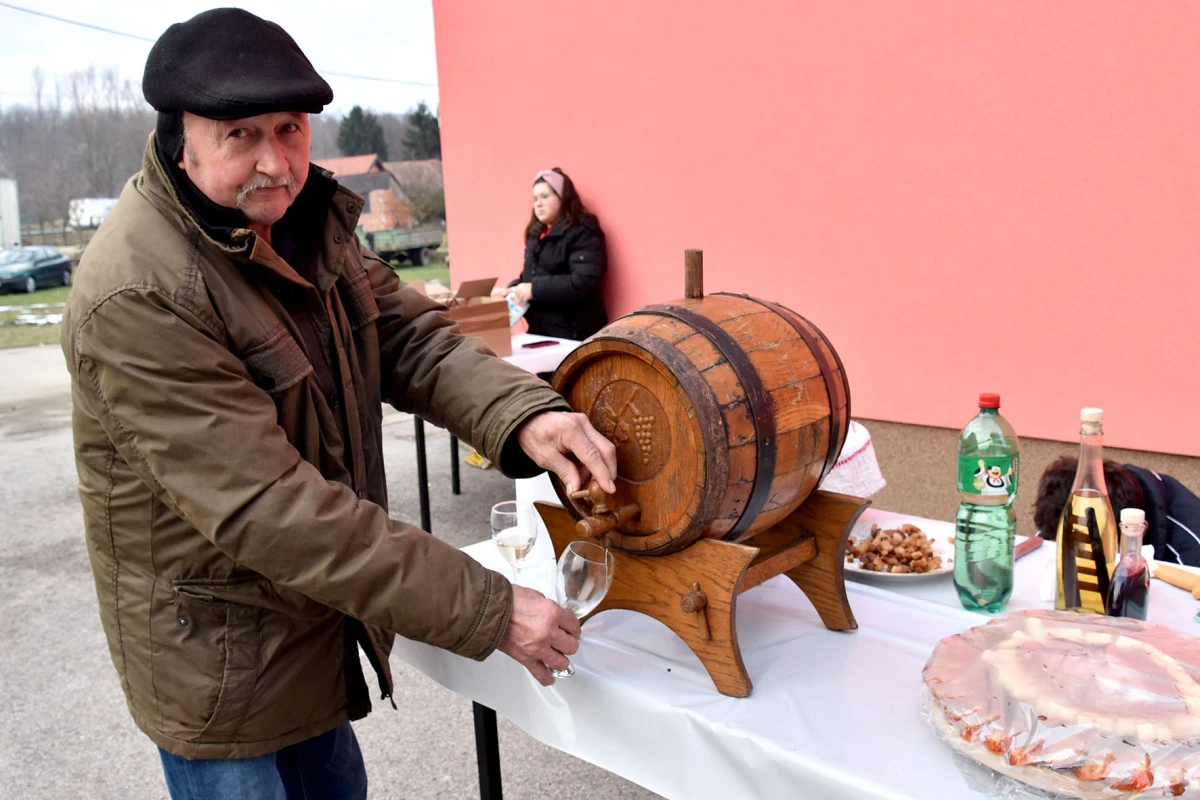 VINCEKOVO U LUKAČU: Od blagoslova na Jelkovcu do druženja kod vatrogasnog doma