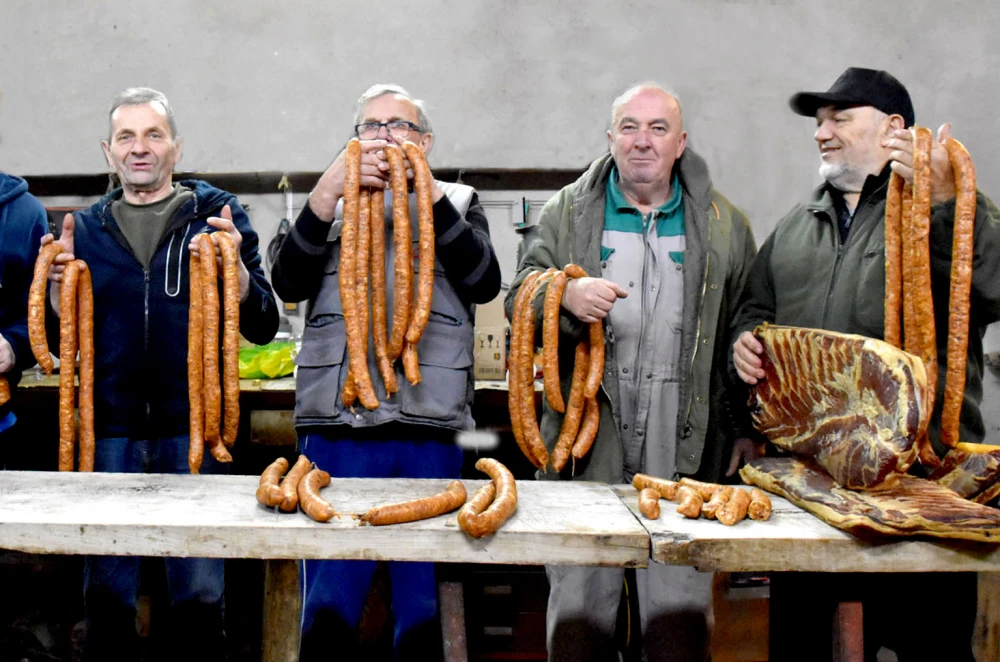 DANAS U VETOVU: Sve je spremno za spektakularno 14. Vincelovo na Trgu svetog Vinka