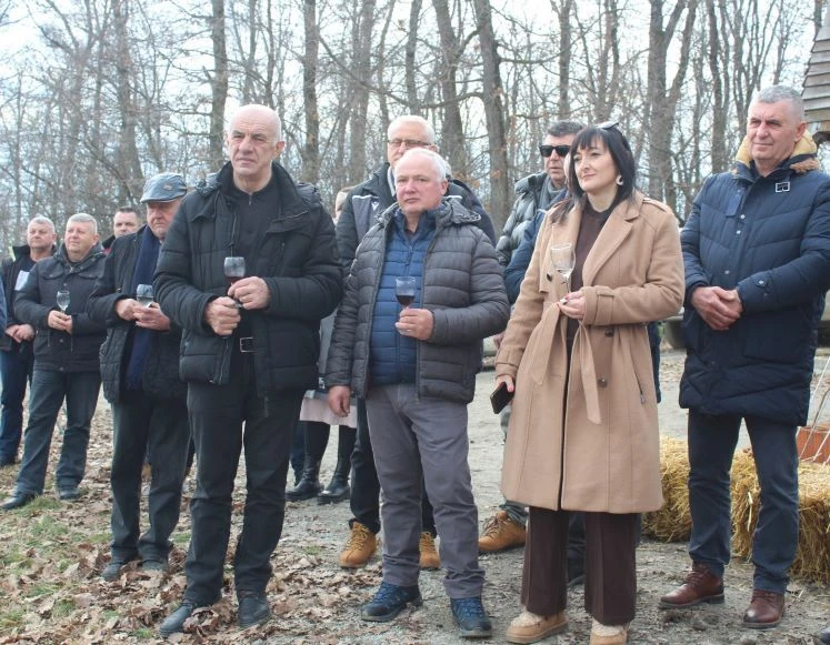 ’VINA MARKOTA’: Na Starcu proslavili Vincelovo uz blagoslov vinove loze, pjesmu i druženje 
