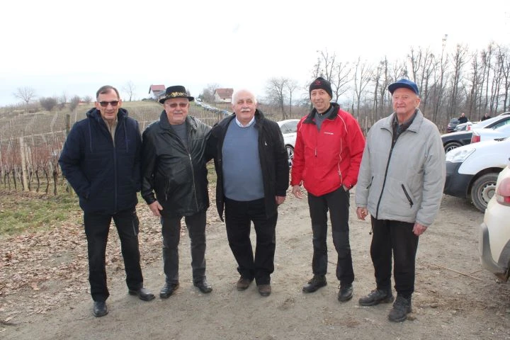’VINA MARKOTA’: Na Starcu proslavili Vincelovo uz blagoslov vinove loze, pjesmu i druženje 