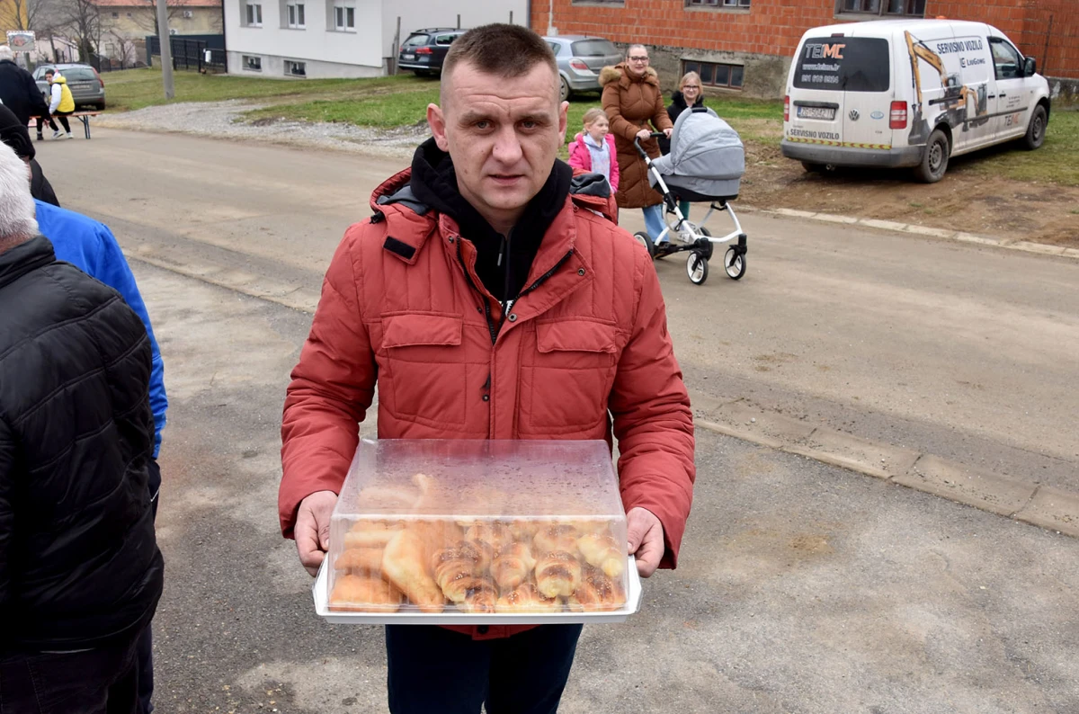 Iako nemaju vinarije, imaju srce za lozu: Podgorci dostojno proslavili blagdan sv. Vinka 