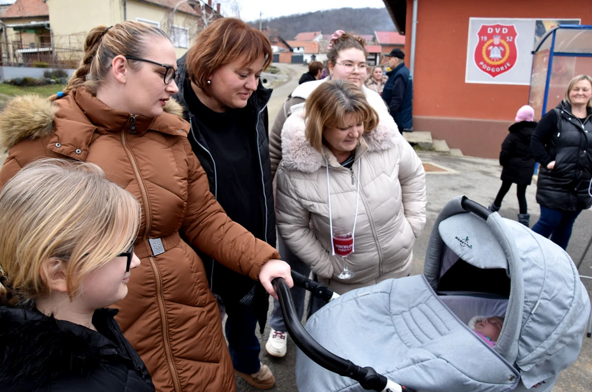 Iako nemaju vinarije, imaju srce za lozu: Podgorci dostojno proslavili blagdan sv. Vinka 