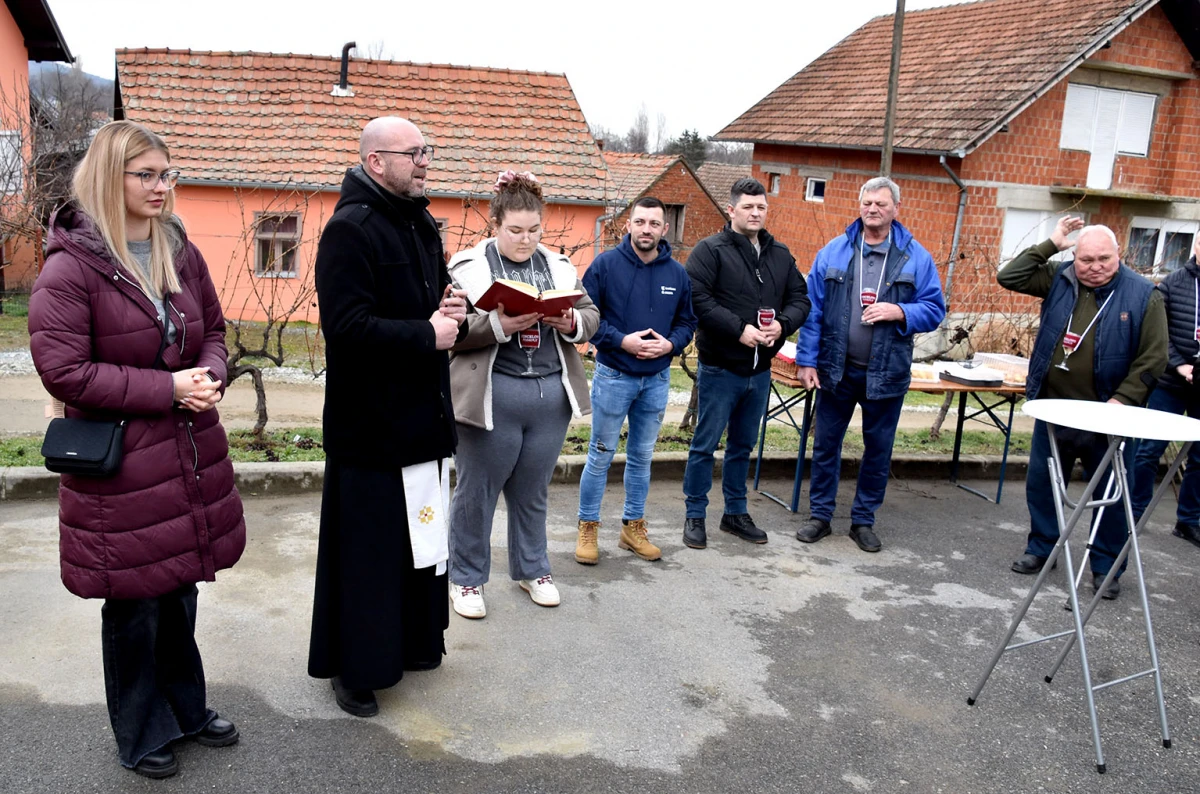 Iako nemaju vinarije, imaju srce za lozu: Podgorci dostojno proslavili blagdan sv. Vinka 