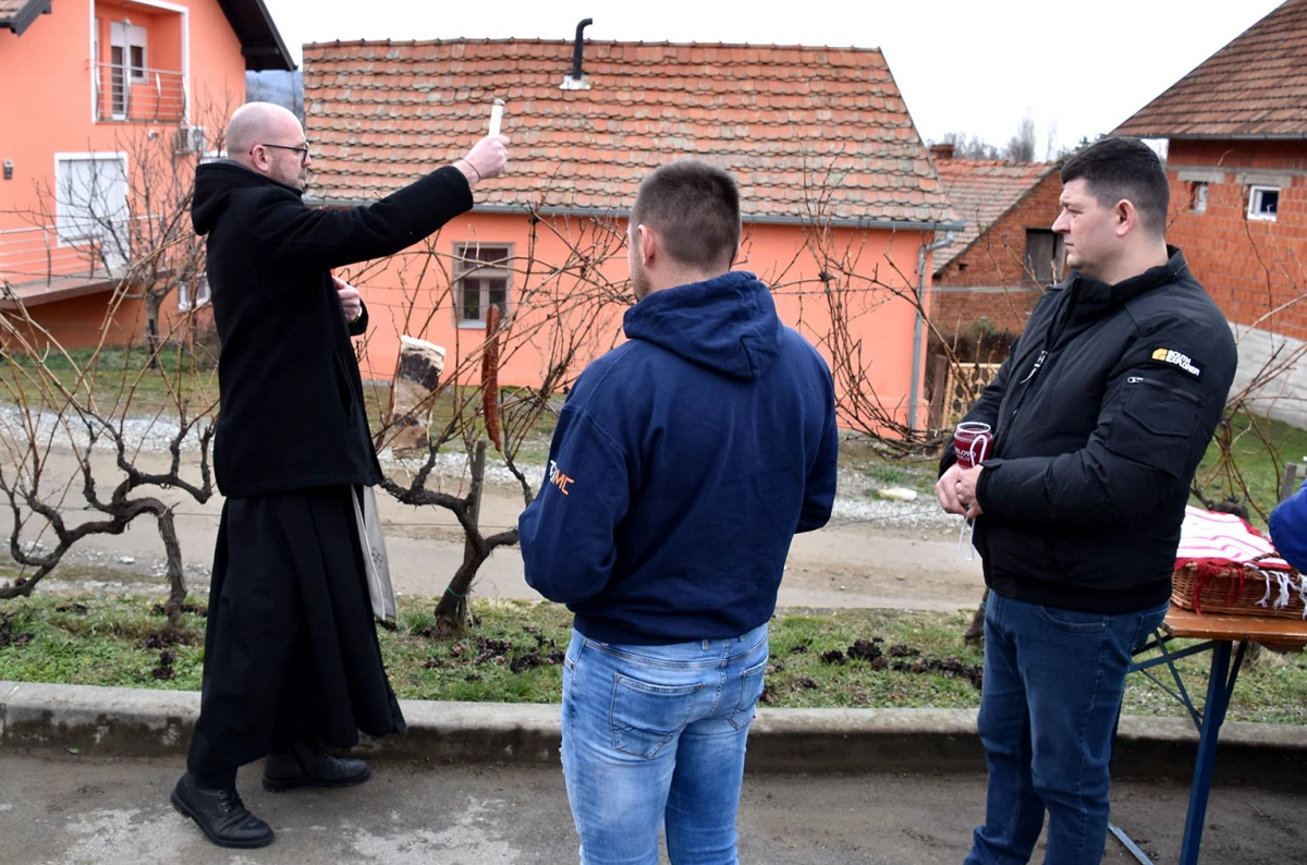 Iako nemaju vinarije, imaju srce za lozu: Podgorci dostojno proslavili blagdan sv. Vinka 