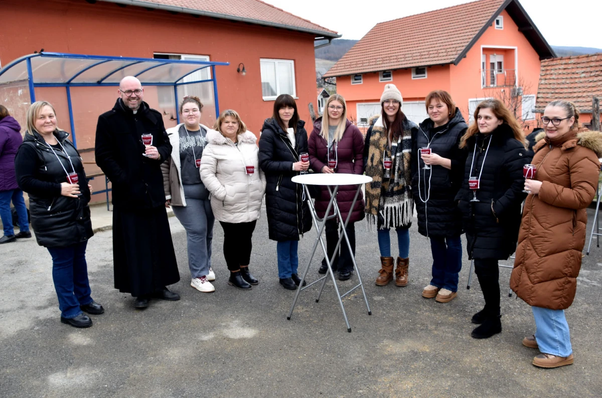 Iako nemaju vinarije, imaju srce za lozu: Podgorci dostojno proslavili blagdan sv. Vinka 