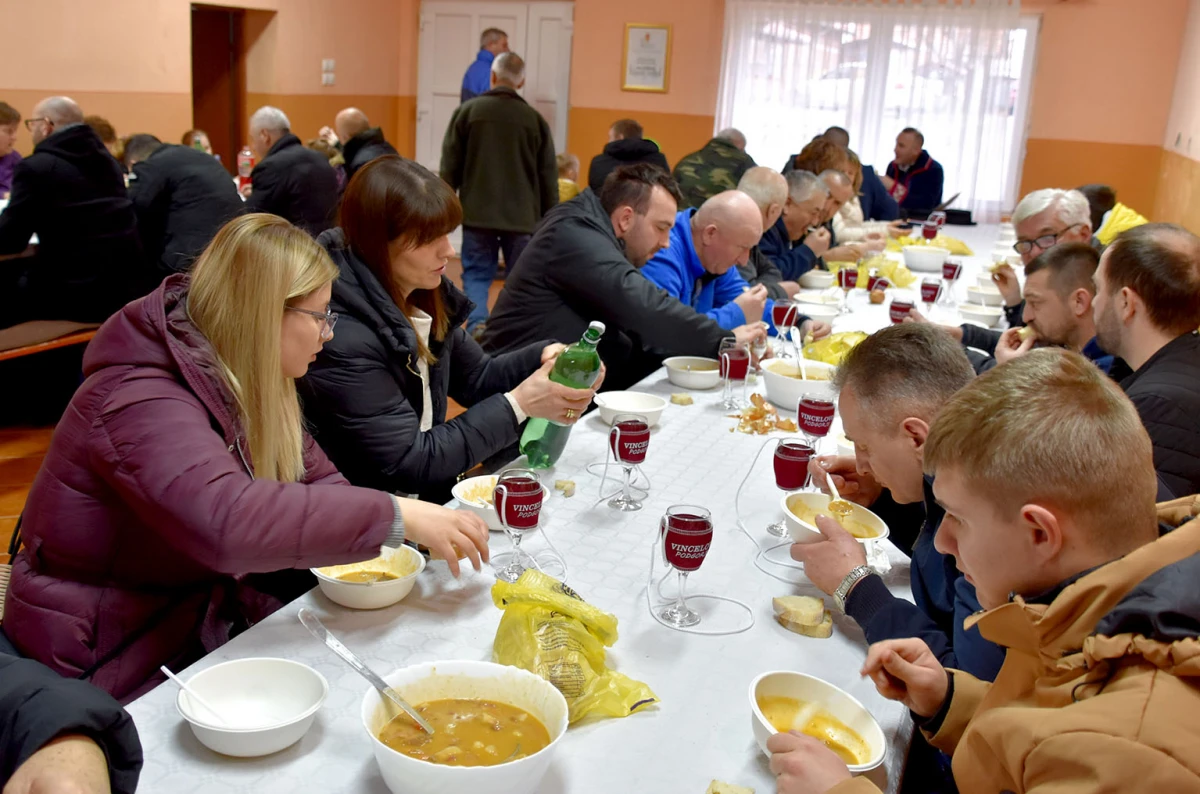 Iako nemaju vinarije, imaju srce za lozu: Podgorci dostojno proslavili blagdan sv. Vinka 