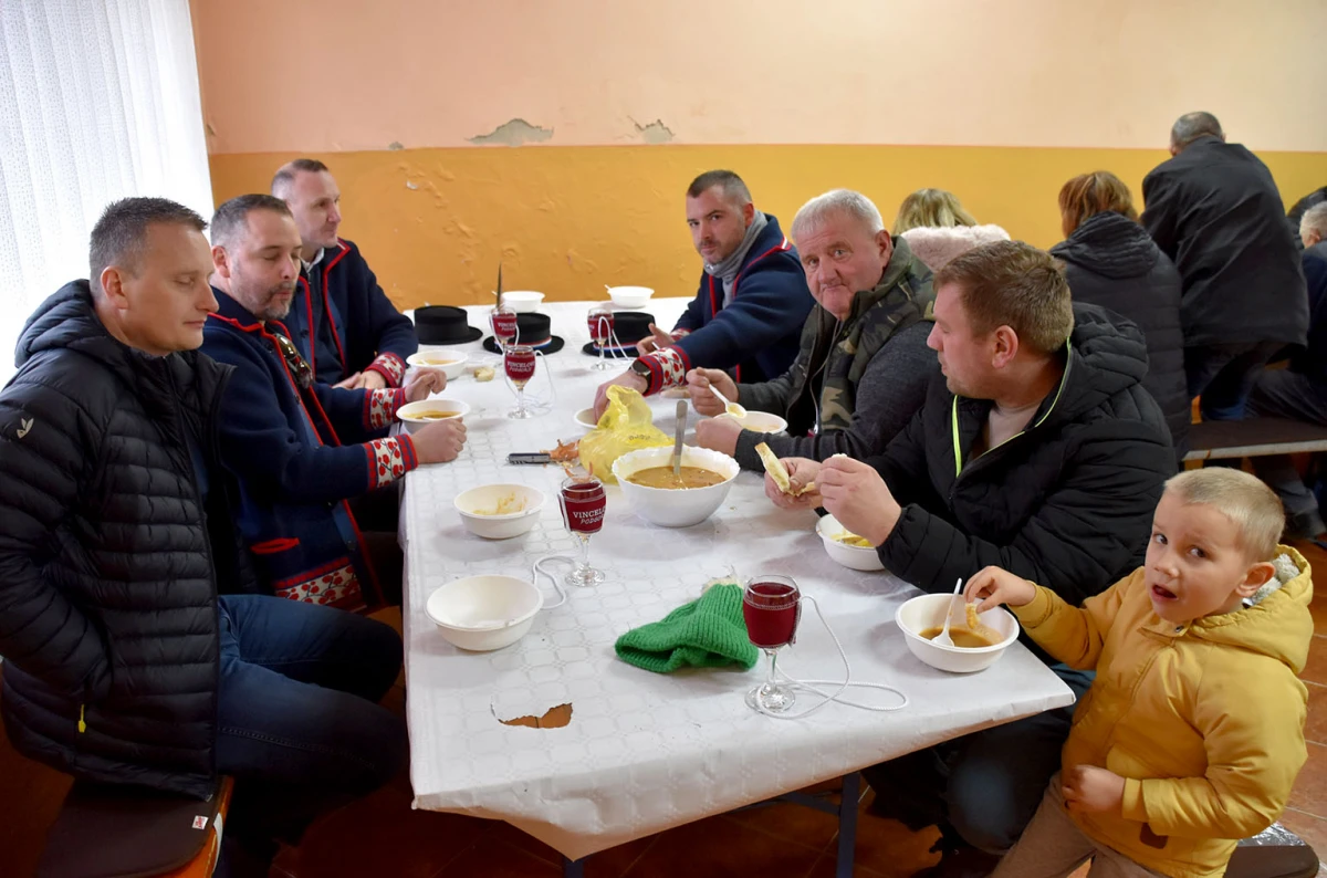 Iako nemaju vinarije, imaju srce za lozu: Podgorci dostojno proslavili blagdan sv. Vinka 