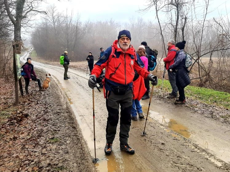 Koracima kroz vinograde i povijest Požeške gore: Zimski vincelovski pohod u Pleternici