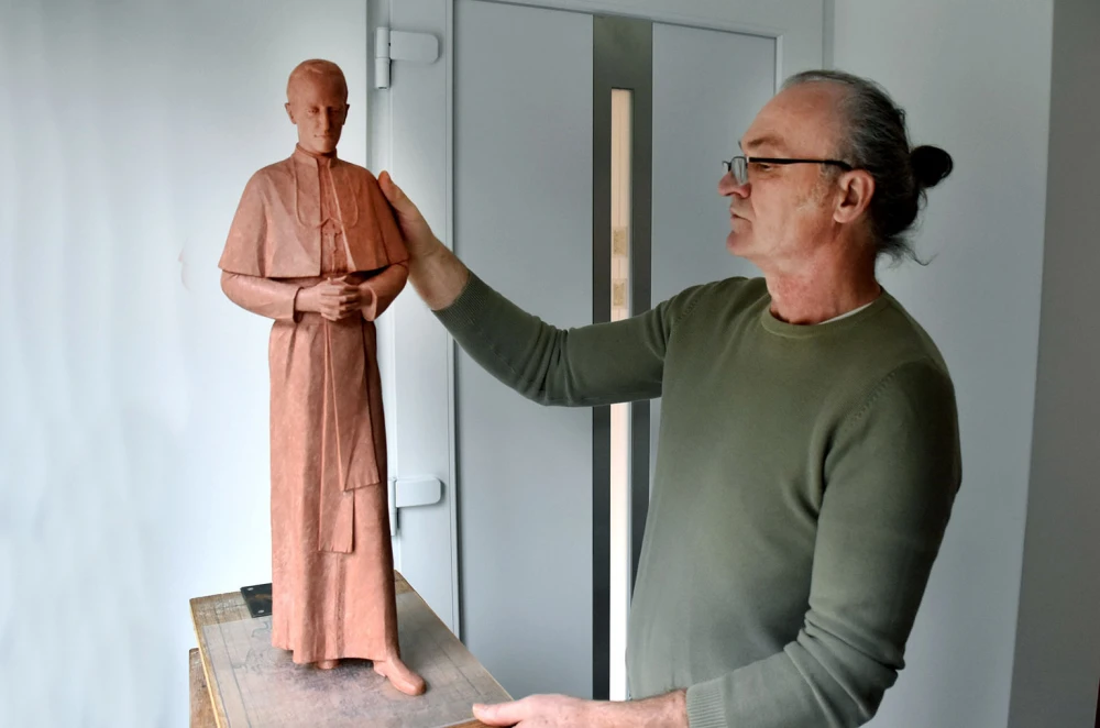 Povratak korijenima: Svjetski priznati kipar Mladen Šimunović odabrao Požegu za novi početak