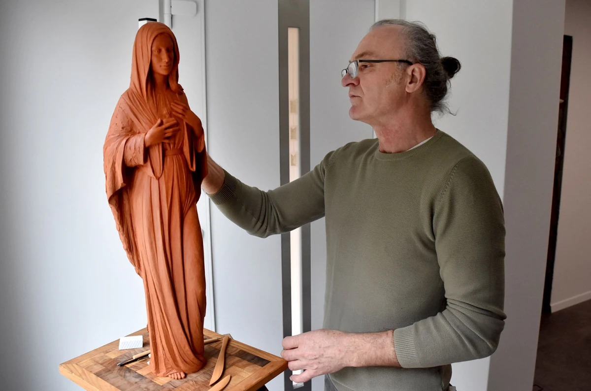 Povratak korijenima: Svjetski priznati kipar Mladen Šimunović odabrao Požegu za novi početak