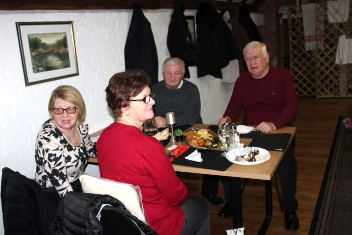 Pleternički umirovljenici posjetili eko-etno selo u Staroj Kapeli