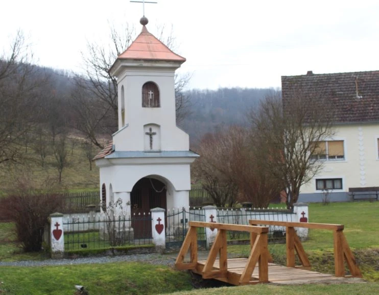 Pleternički umirovljenici posjetili eko-etno selo u Staroj Kapeli