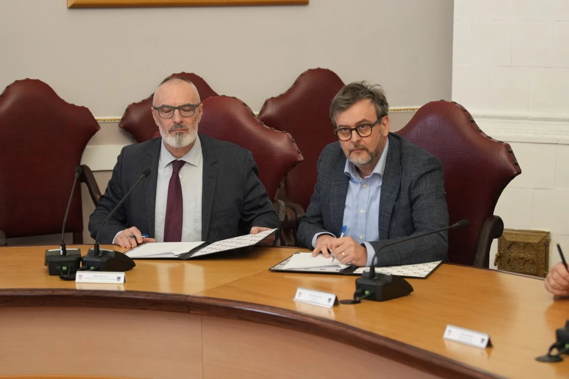 Potpisan ugovor za izgradnju čvora Požega: Snažan infrastrukturni iskorak za Slavoniju