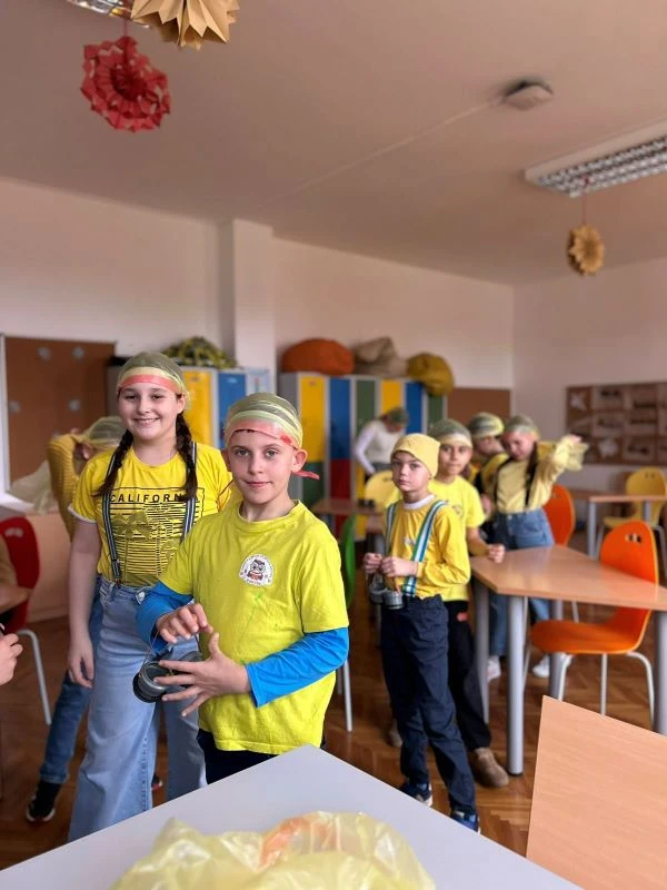 ČAGLINSKA OSNOVNA ŠKOLA „Poklade su, poklade su i ludi su dani“