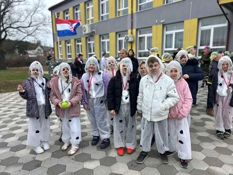 ČAGLINSKA OSNOVNA ŠKOLA „Poklade su, poklade su i ludi su dani“