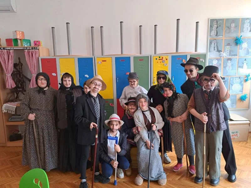 ČAGLINSKA OSNOVNA ŠKOLA „Poklade su, poklade su i ludi su dani“