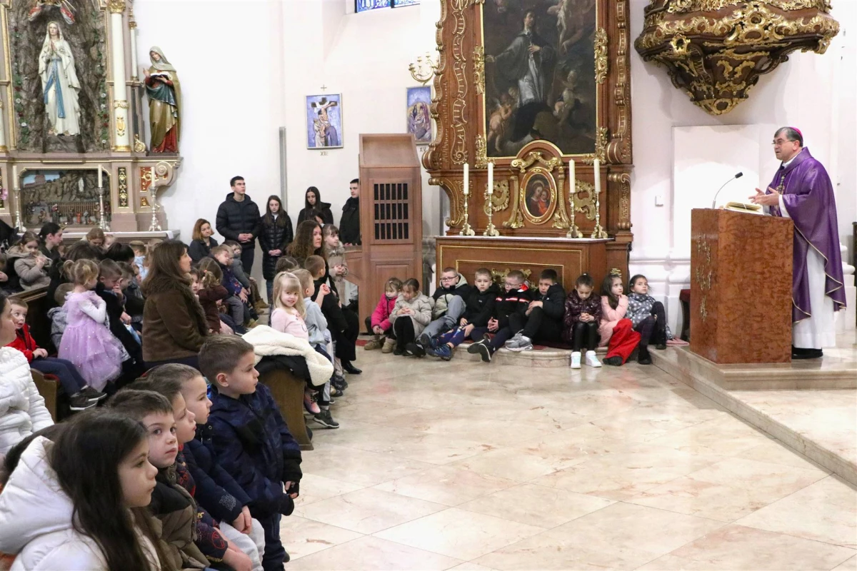 Pepelnica u požeškoj Katedrali