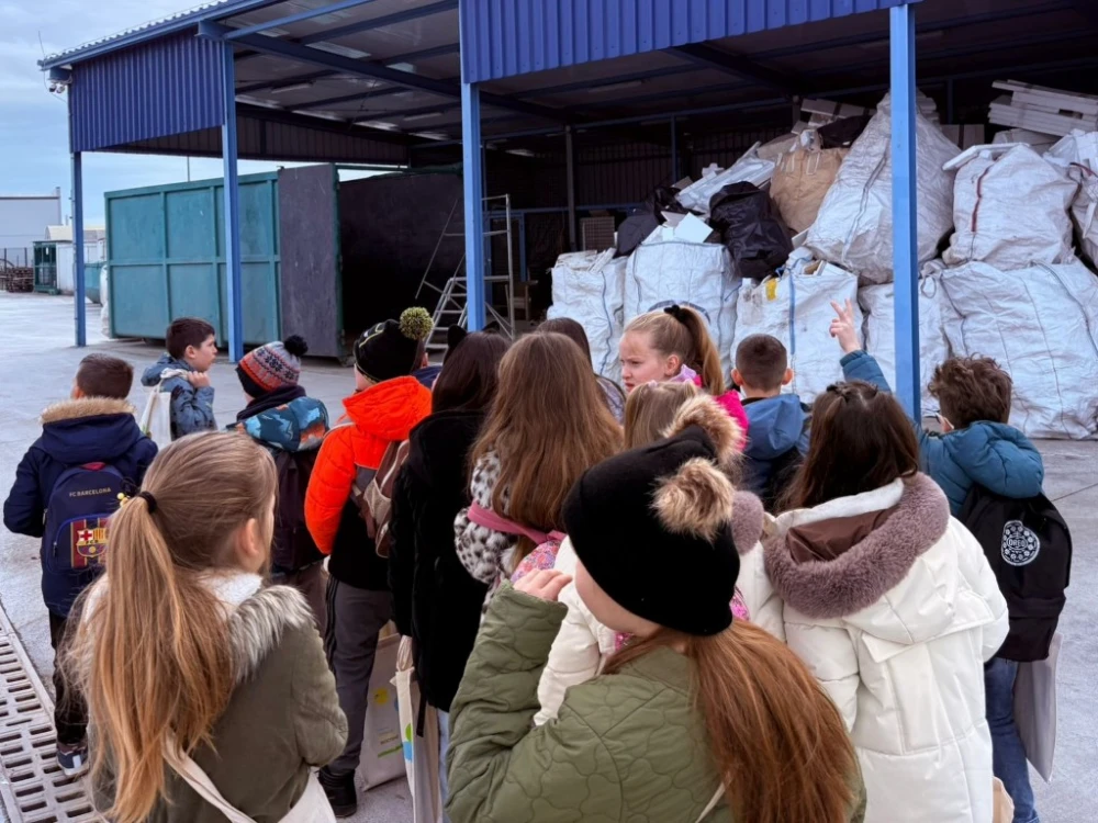 Katolička osnovna škola: Edukativna radionica u Komunalcu o odvajanju otpada 