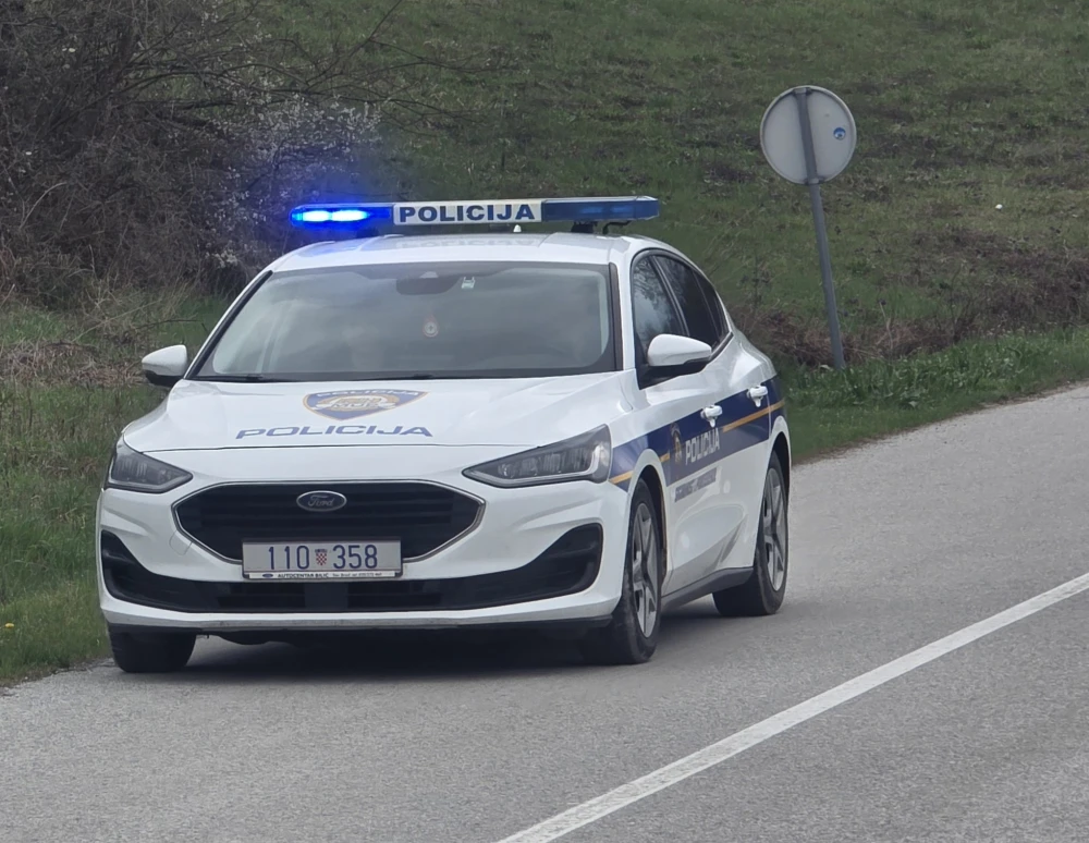 Dvije prometne nesreće s napuštanjem mjesta događaja u Požegi – policija traga za počiniteljima