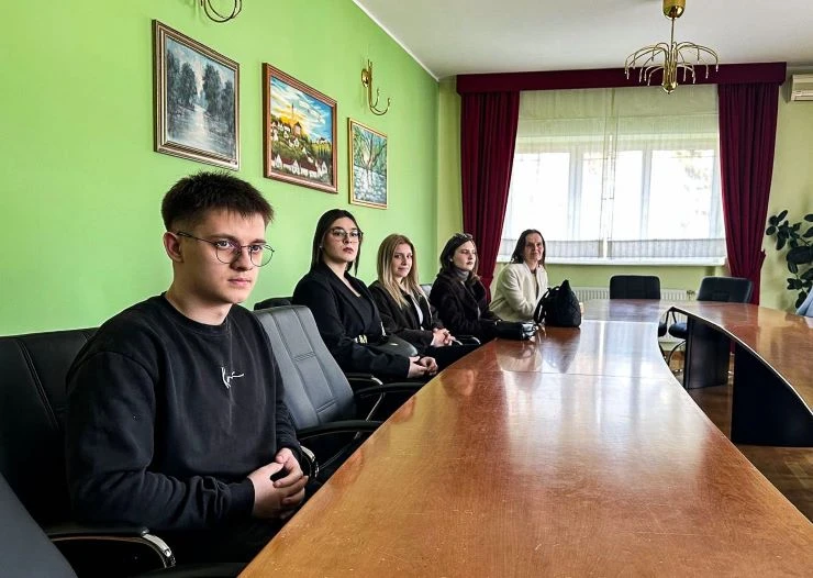 GRAD PLETERNICA Dodijeljene stipendije za akademsku godinu 2025./2026.: „Ova stipendija je znak da vjerujemo u vas i u vaš trud“