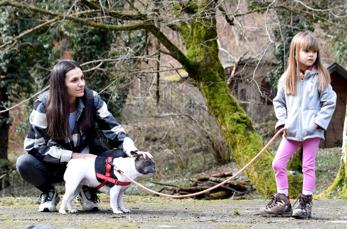 NOVI ČLANOVI U IZVIĐAČKOJ OBITELJI: Na ’Šumarijskoj livadi’ podijeljene marame požeškim ’Sovicama’ i ’Gremlinima’