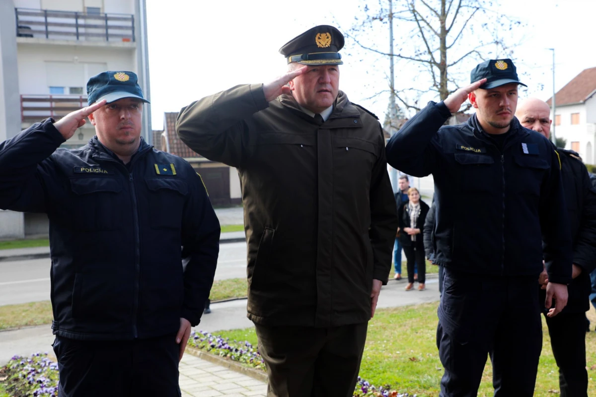 Odana počast poginulim hrvatskim braniteljima pleterničkog kraja uz hodočašće hrvatskih branitelja u Svetište Gospe od Suza