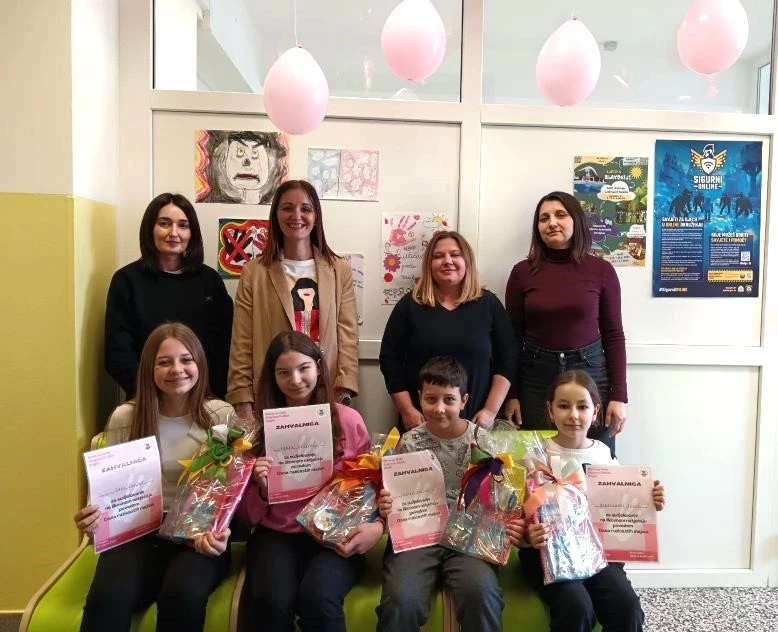 Ružičaste majice i snažne poruke protiv nasilja u čaglinskoj školi