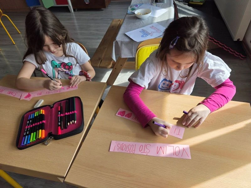 Ružičaste majice i snažne poruke protiv nasilja u čaglinskoj školi