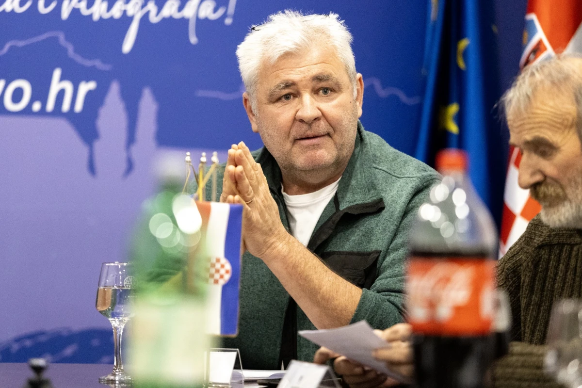 Vijećnici podržali Budimira u borbi oko kompostane, odbacili prosvjed pred Gradskom kućom: ’Prosvjedi trebaju ići prema izdavateljima dozvola’