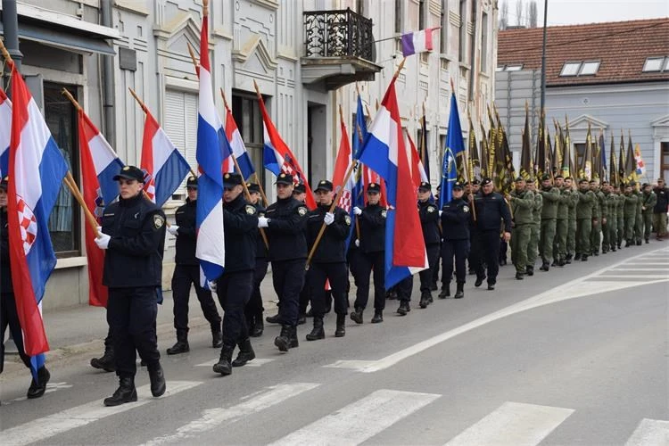 Tamo gdje su prvi stali u obranu domovine: 35 godina od povijesnih dana u Pakracu