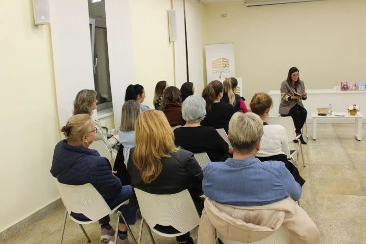 ZAVRŠEN TJEDAN ZA ŽENE U PLETERNICI: Održano predavanje „Sve što su mi prešutjeli o muškarcima i ženama“