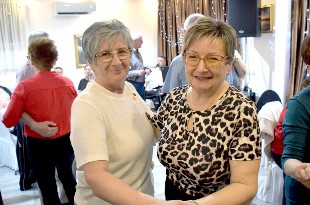 Dvorana Luki u znaku žena: Cvijeće, darovi i vrhunska zabava 