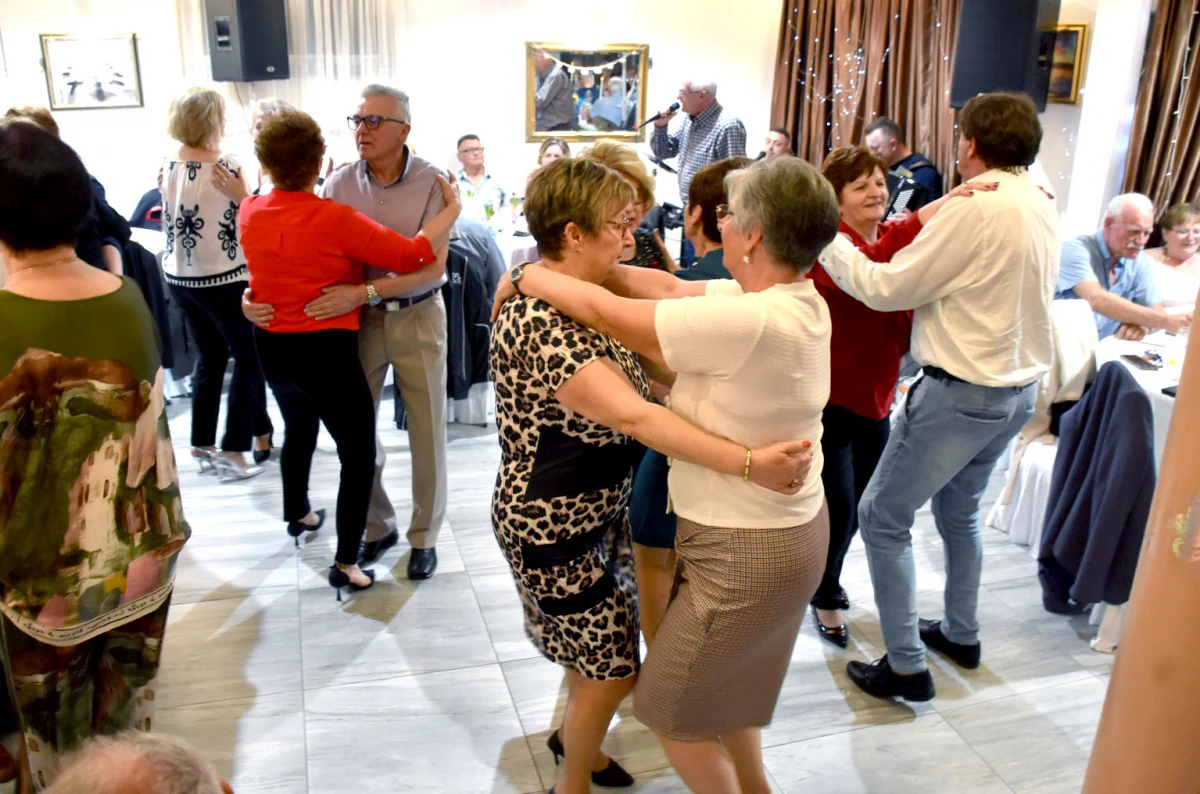 Dvorana Luki u znaku žena: Cvijeće, darovi i vrhunska zabava 